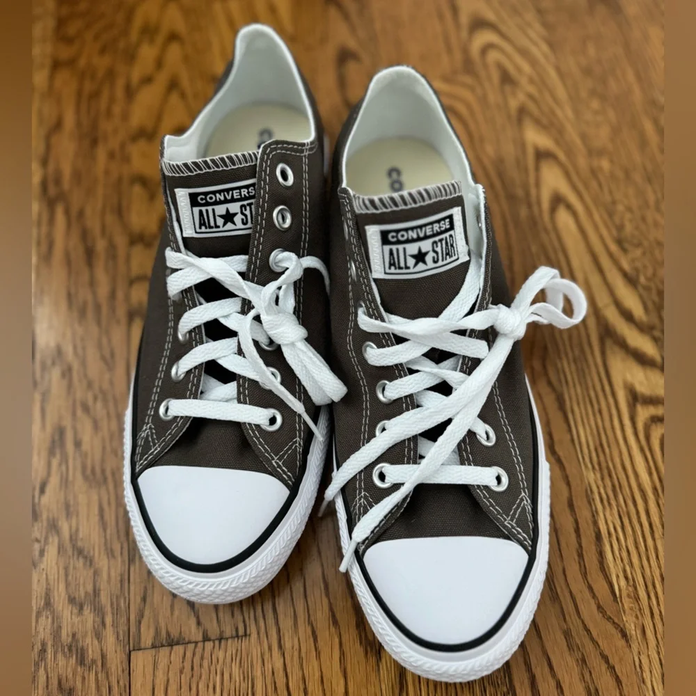 NEW Converse Chuck Taylor - Grey - size 9 Men / size 11 Women (EU 42.5) - Picture 1 of 5